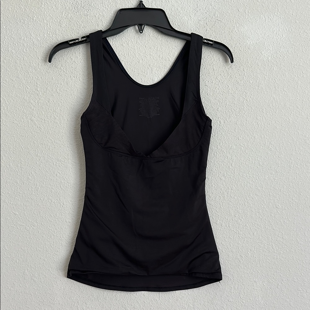 Hanes Black Sleeveless shape wear top medium